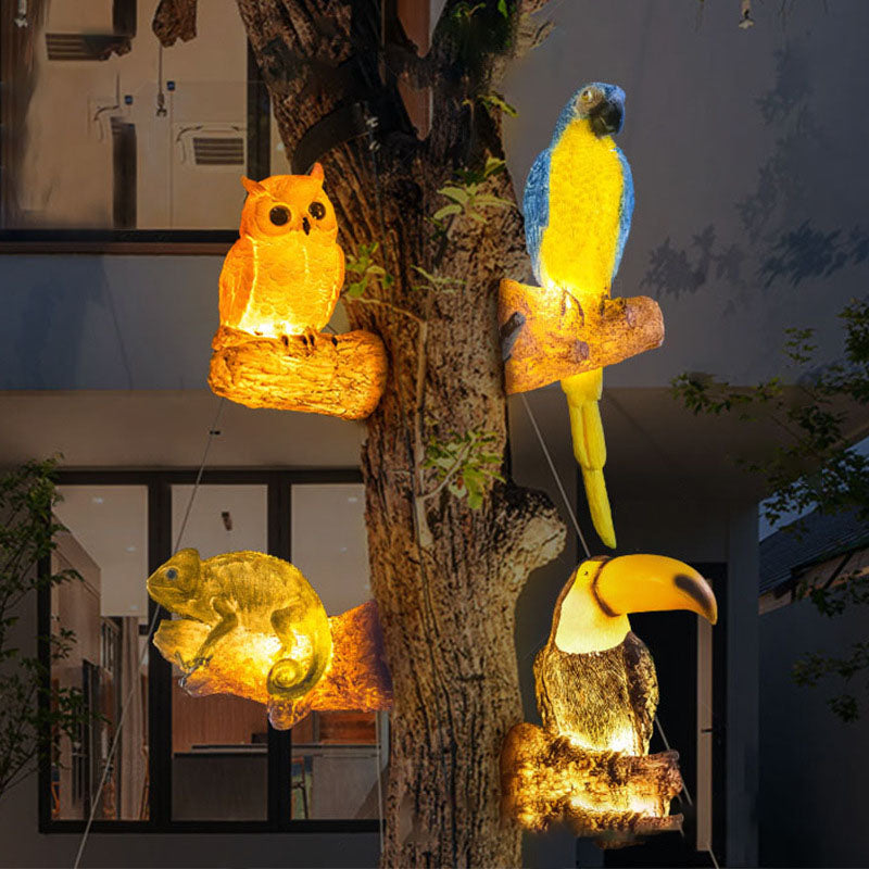 Decorative Solar Zoo Lamp – Owl / Chameleon / Toucan / Raccoon – (1 LED)