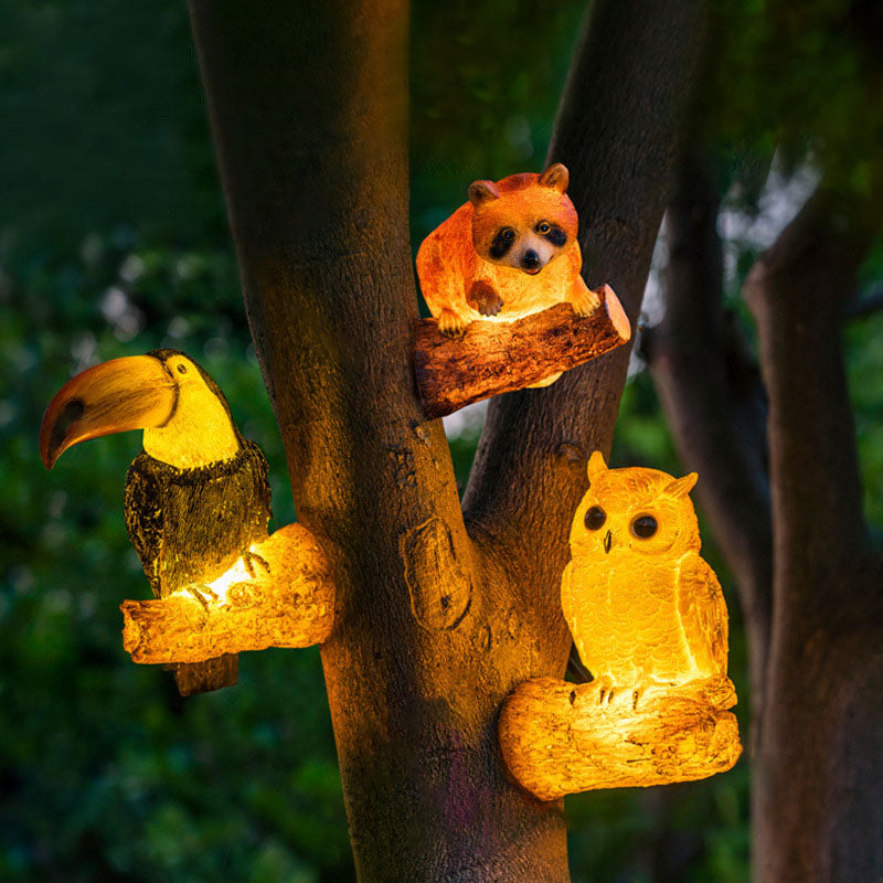 Decorative Solar Zoo Lamp – Owl / Chameleon / Toucan / Raccoon – (1 LED)