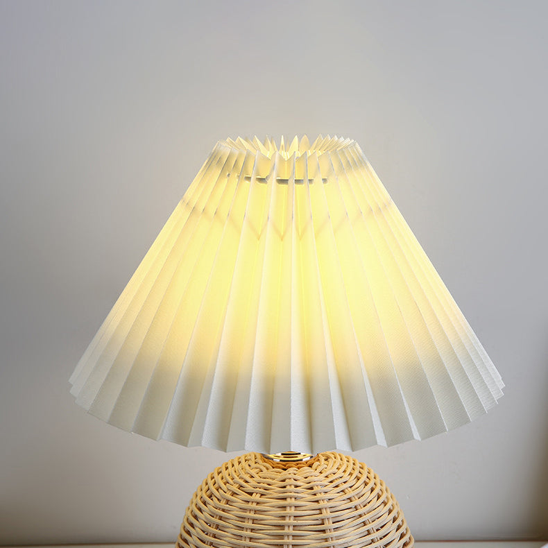 Scandinavian Table Lamp with Fabric Shade – USB & Infinitely Dimmable