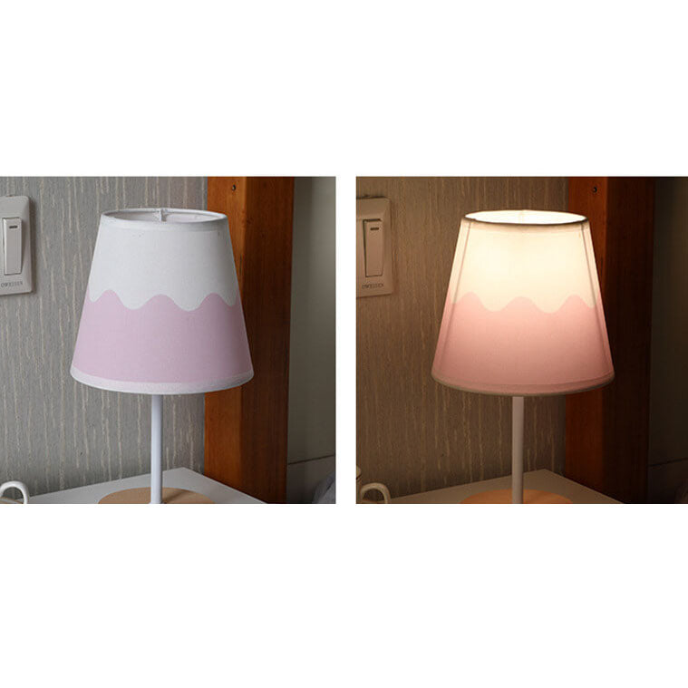 Scandinavian Modern Wooden Table Lamp with Integrated LED – USB Plug-In