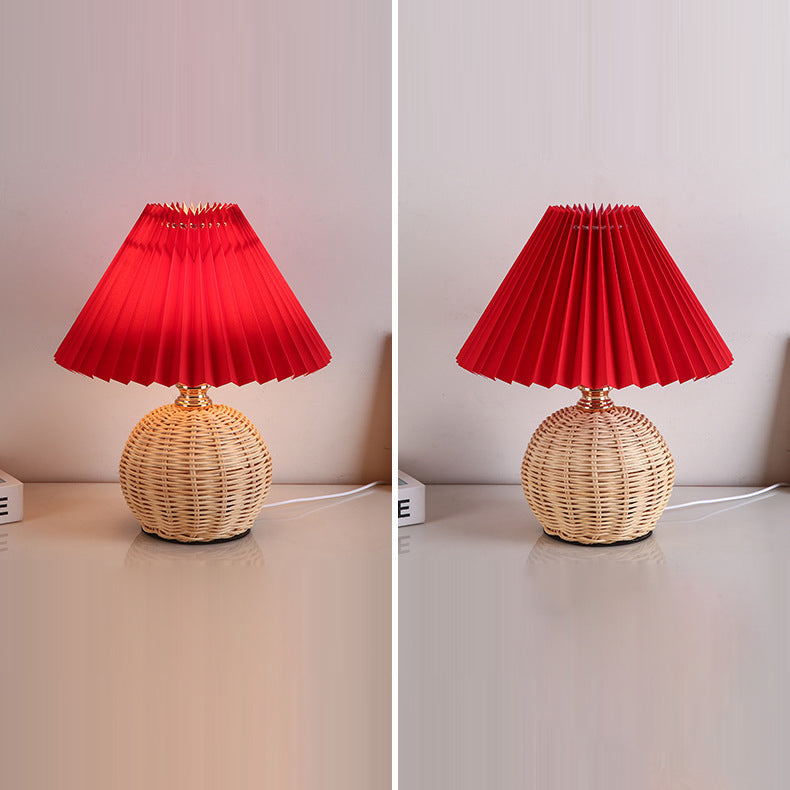 Scandinavian Table Lamp with Fabric Shade – USB & Infinitely Dimmable