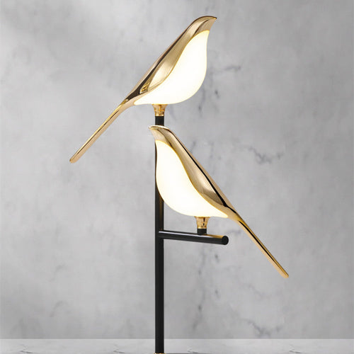 Chiraya – Sculptural Bird Lamp with LED and Unique Design