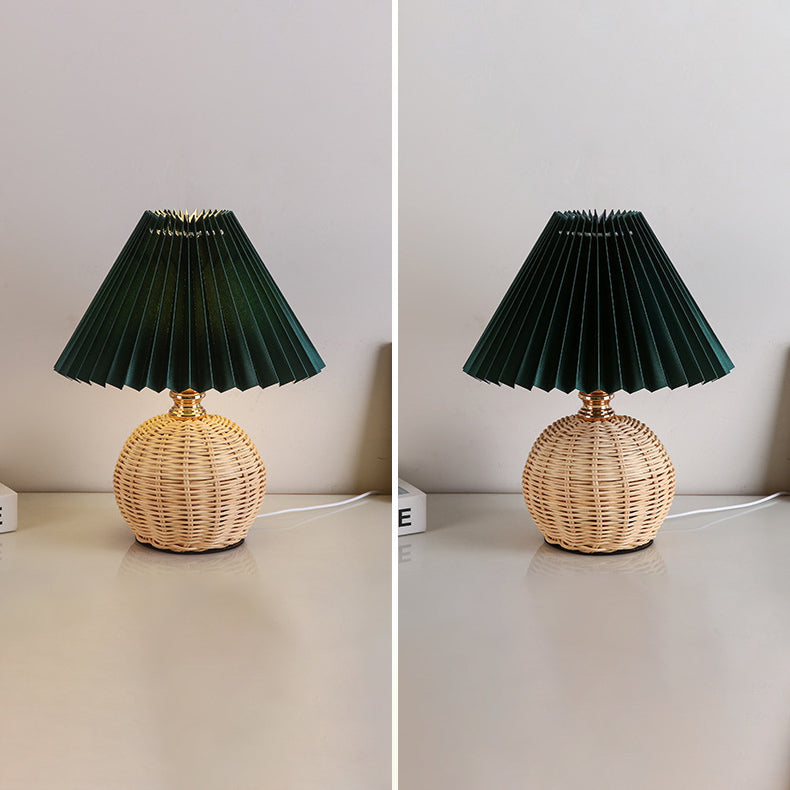 Scandinavian Table Lamp with Fabric Shade – USB & Infinitely Dimmable