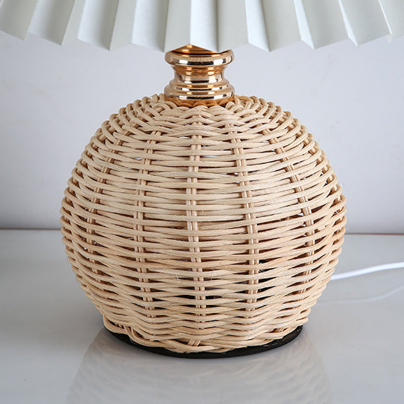 Scandinavian Table Lamp with Fabric Shade – USB & Infinitely Dimmable