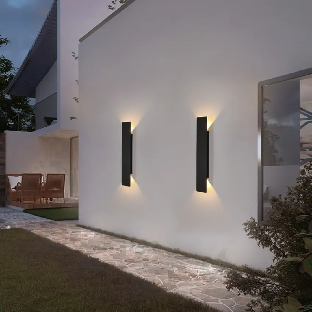 Modern Aluminum Outdoor Lamp with Waterproof LED Design
