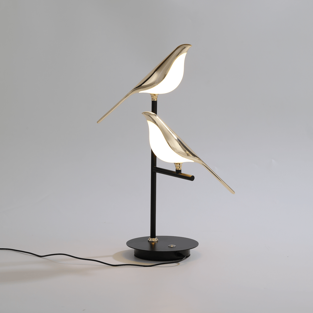 Chiraya – Sculptural Bird Lamp with LED and Unique Design
