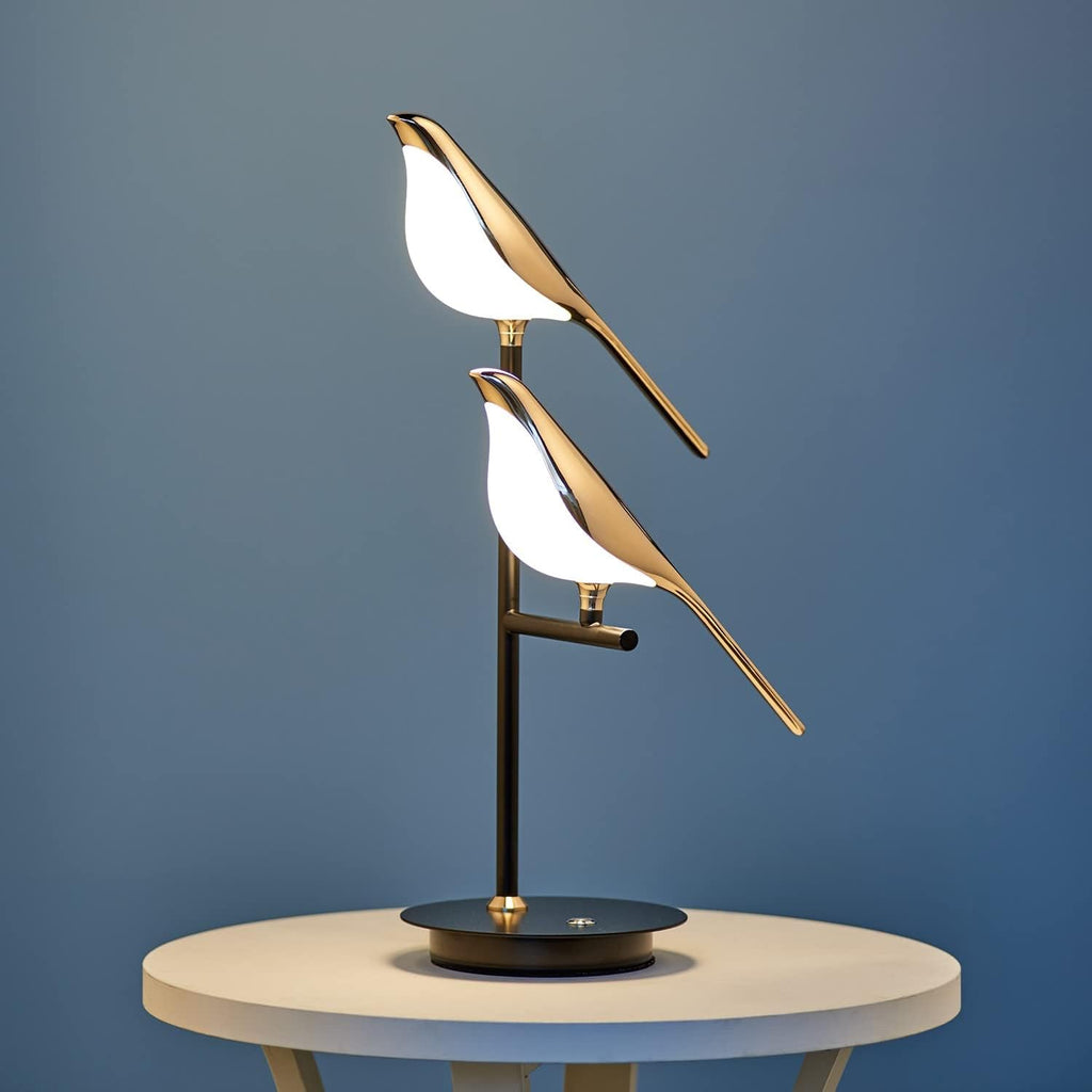 Chiraya – Sculptural Bird Lamp with LED and Unique Design