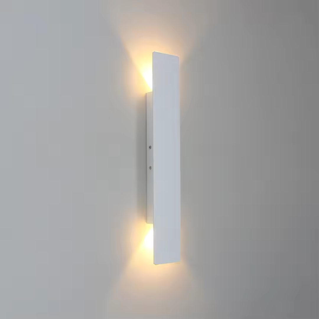 Modern Aluminum Outdoor Lamp with Waterproof LED Design