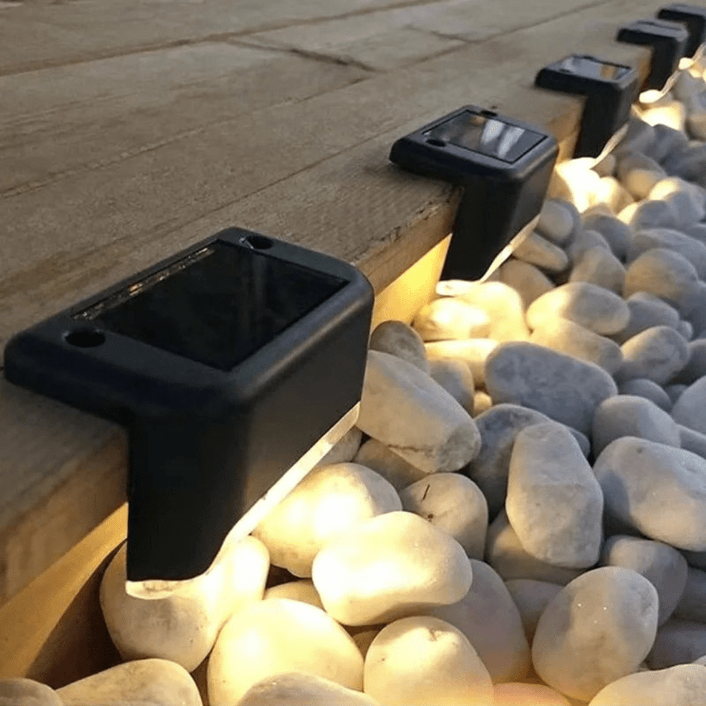 Sola – 4-Pack Solar Outdoor Lamps with Automatic Sensor & Weatherproof Design (IP65)