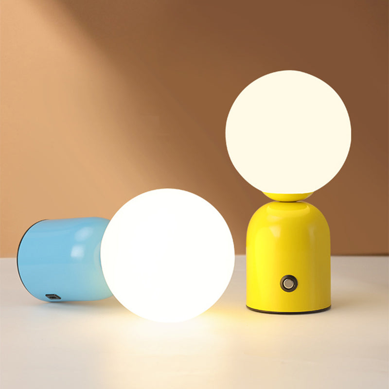 Minimalist LED Table Lamp – Plug-in, 2 W with Acrylic Shade