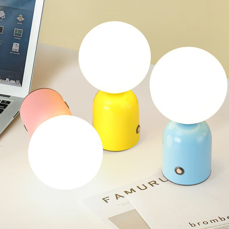 Minimalist LED Table Lamp – Plug-in, 2 W with Acrylic Shade