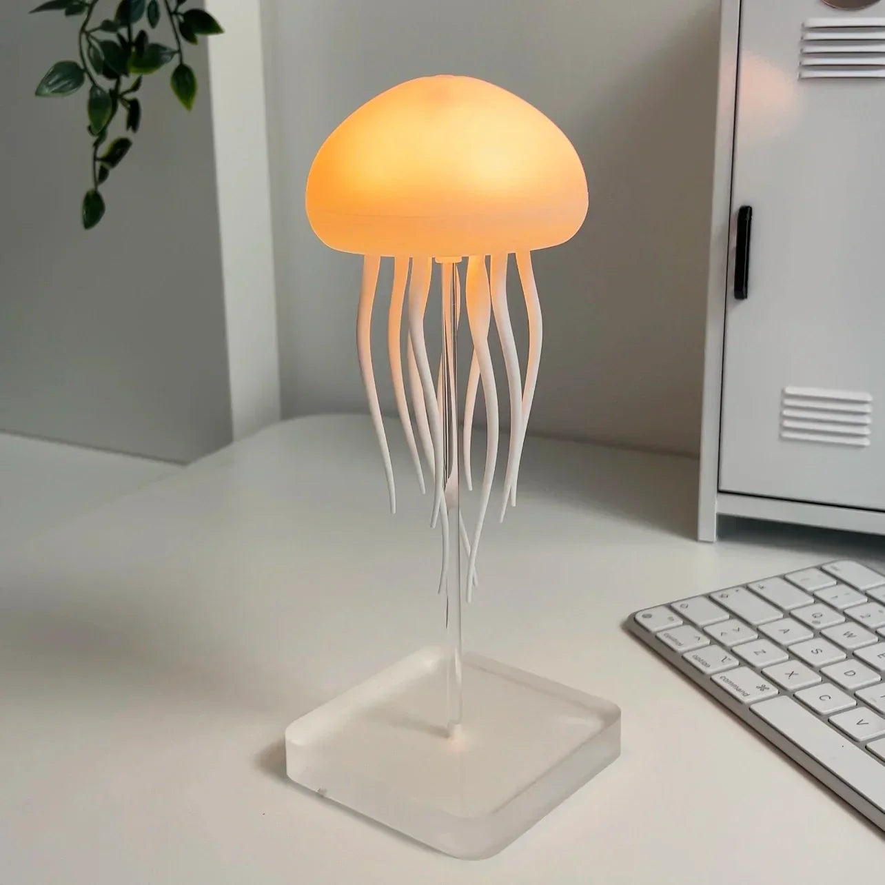 Aqua – Quality LED Jellyfish Lamp with Dancing Effects & Remote Control