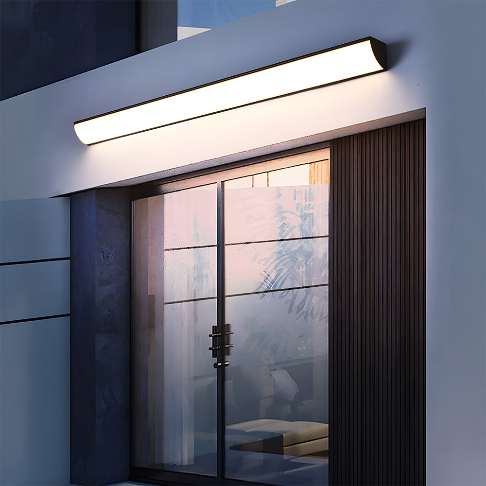 Elegant Outdoor Wall Lamp with LED & Slim Design (IP65)