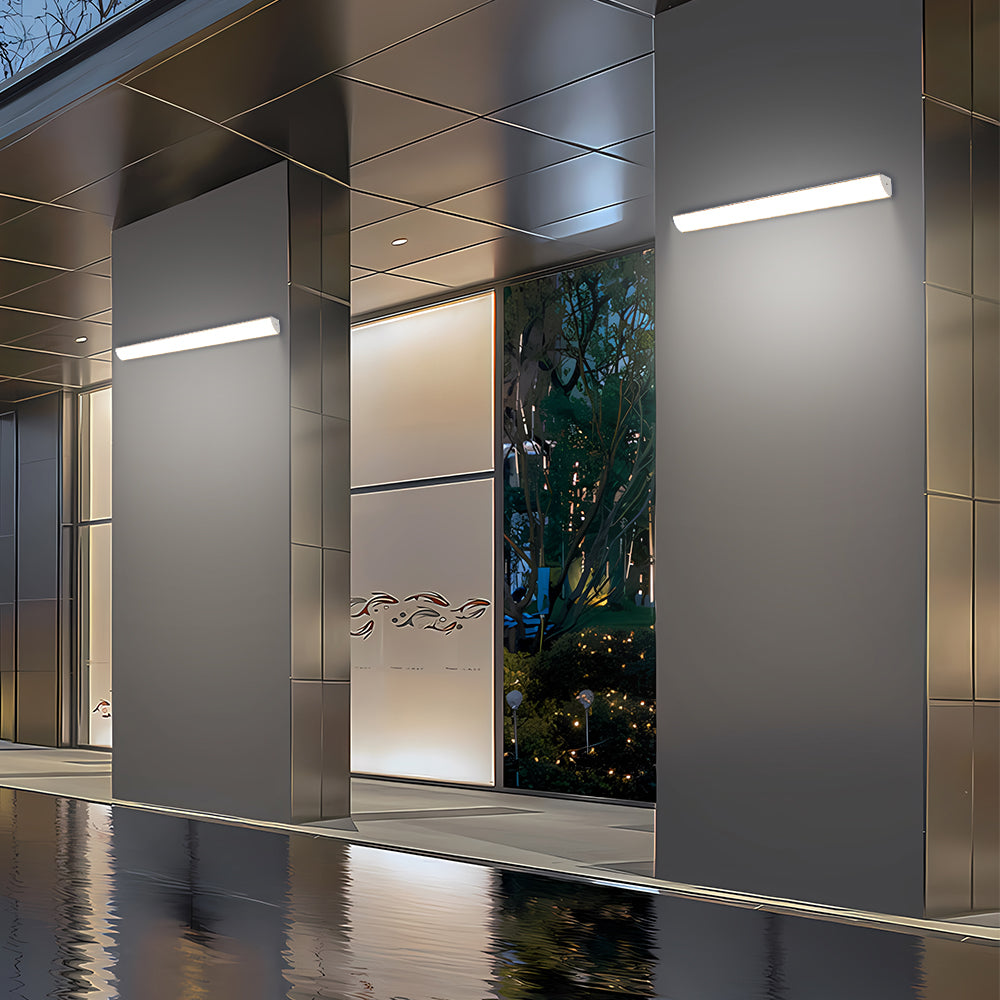 Elegant Outdoor Wall Lamp with LED & Slim Design (IP65)