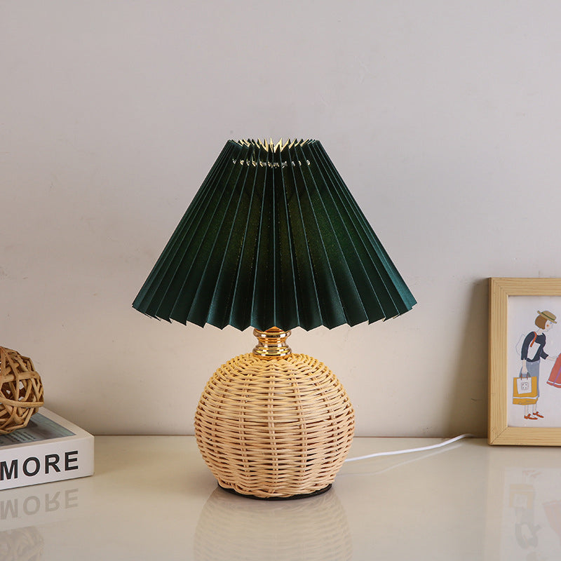 Scandinavian Table Lamp with Fabric Shade – USB & Infinitely Dimmable