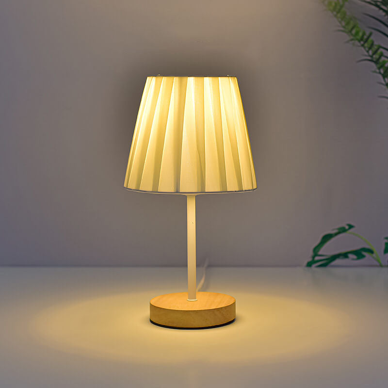 Scandinavian Modern Wooden Table Lamp with Integrated LED – USB Plug-In